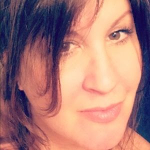 Meet your Posher, Chrissy